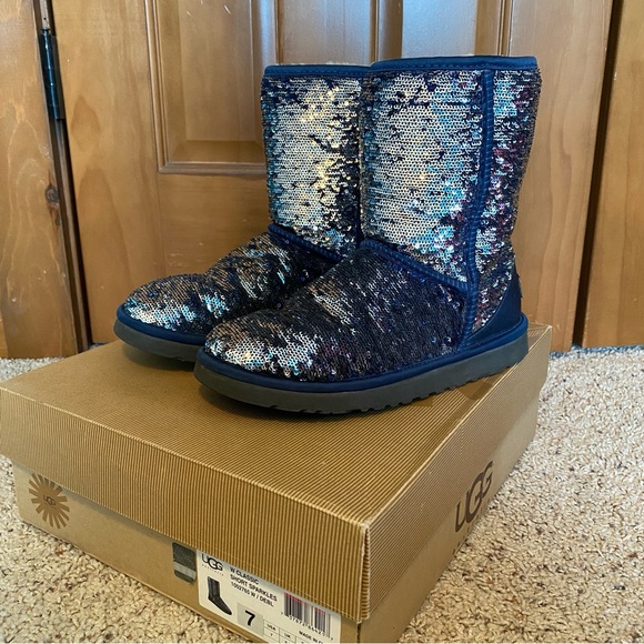 Rare Ugg Sequin Boots - Picture 2 of 11